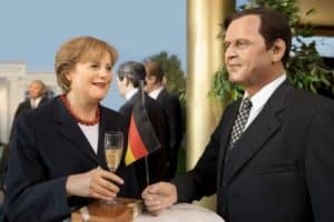 Merkel und Schröder im Panoptikum